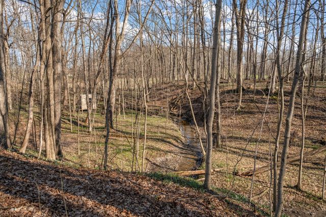 228 W Papillon Drive, Valparaiso, IN 46385