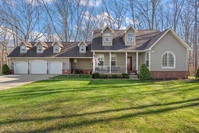 228 W Papillon Drive, Valparaiso, IN 46385