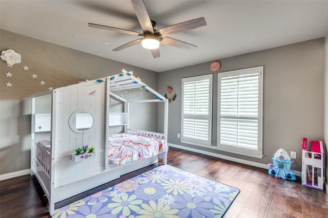 2804 Stonehurst Drive, Grapevine, TX 76051