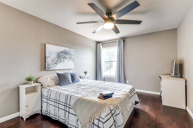 2804 Stonehurst Drive, Grapevine, TX 76051