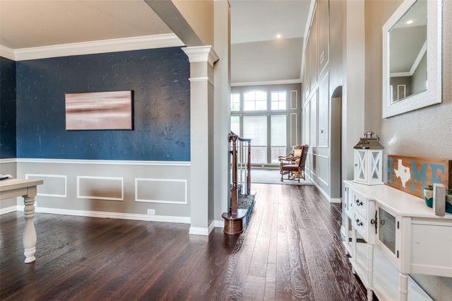 2804 Stonehurst Drive, Grapevine, TX 76051