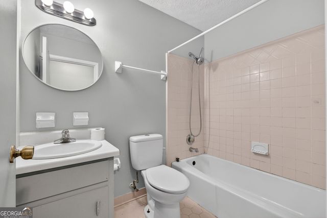 35 Ann Court, Mcdonough, GA 30253