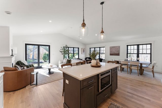 46 Sandwich Road 8, Plymouth, MA 02360