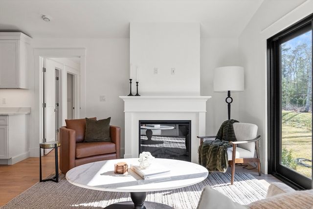 46 Sandwich Road 8, Plymouth, MA 02360