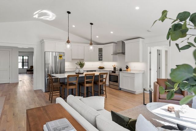 46 Sandwich Road 8, Plymouth, MA 02360