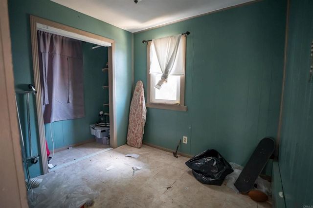467 W G St, Colton, CA 92324