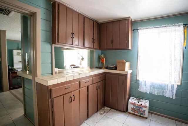 467 W G St, Colton, CA 92324