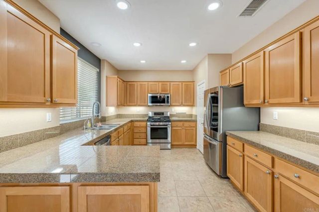 32477 Silver Creek, Lake Elsinore, CA 92532