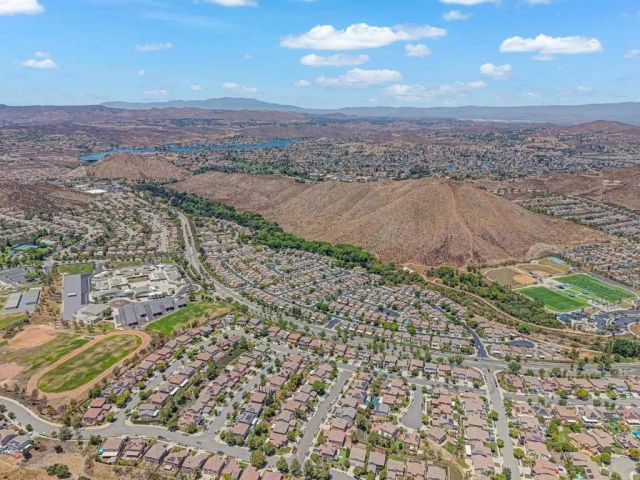 32477 Silver Creek, Lake Elsinore, CA 92532