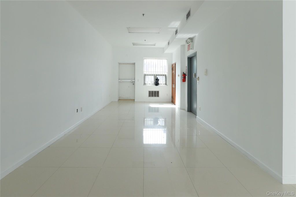 131-04 40th Road 2FL, Flushing, NY 11354 — photo 4