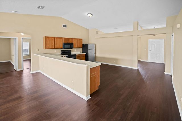 565 SW Undallo Rd, Port St Lucie, FL 34953