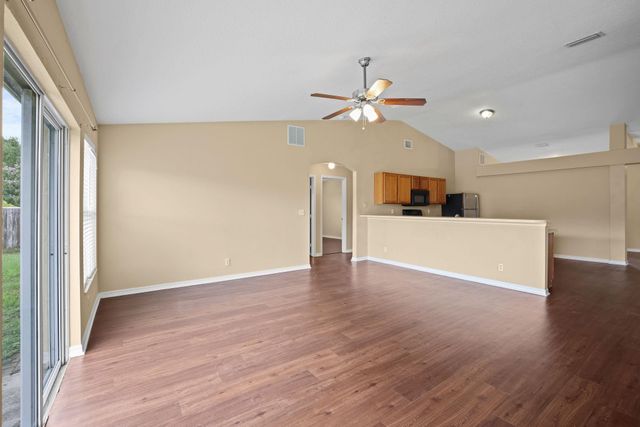 565 SW Undallo Rd, Port St Lucie, FL 34953