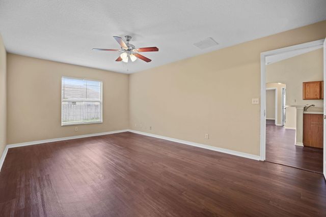 565 SW Undallo Rd, Port St Lucie, FL 34953