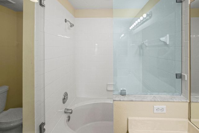 565 SW Undallo Rd, Port St Lucie, FL 34953