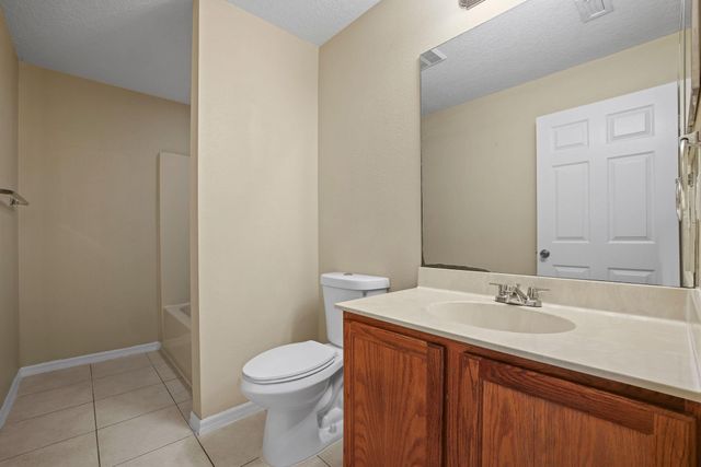 565 SW Undallo Rd, Port St Lucie, FL 34953
