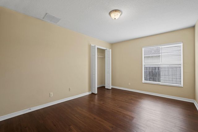 565 SW Undallo Rd, Port St Lucie, FL 34953