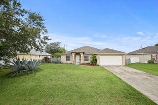 565 SW Undallo Rd, Port St Lucie, FL 34953
