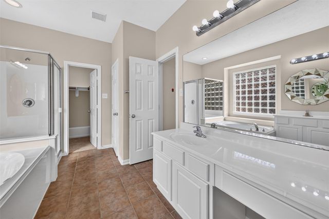 17231 Sheffield Bend Dr, Houston, TX 77095
