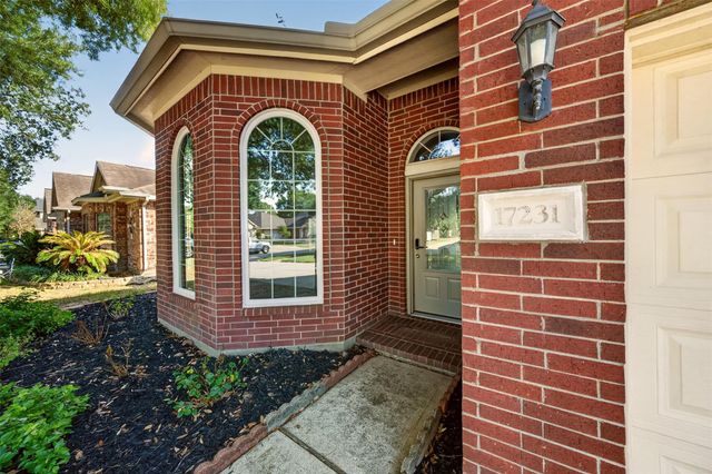 17231 Sheffield Bend Dr, Houston, TX 77095
