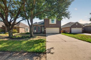 17231 Sheffield Bend Dr, Houston, TX 77095