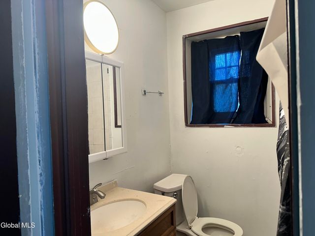 905 Mason Street, Schenectady, NY 12308