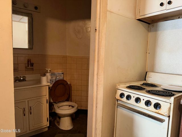 905 Mason Street, Schenectady, NY 12308