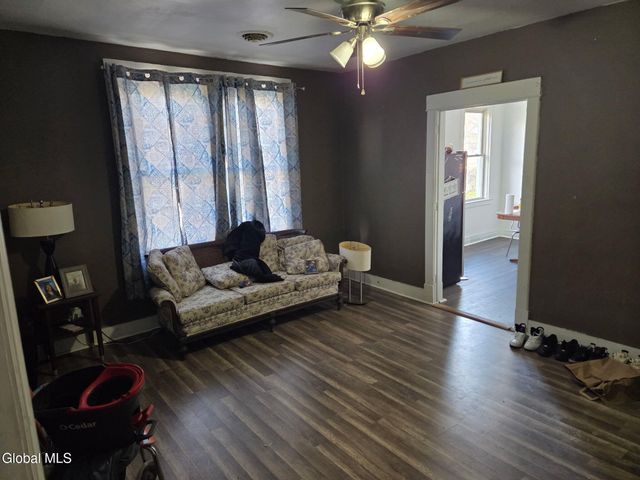 905 Mason Street, Schenectady, NY 12308