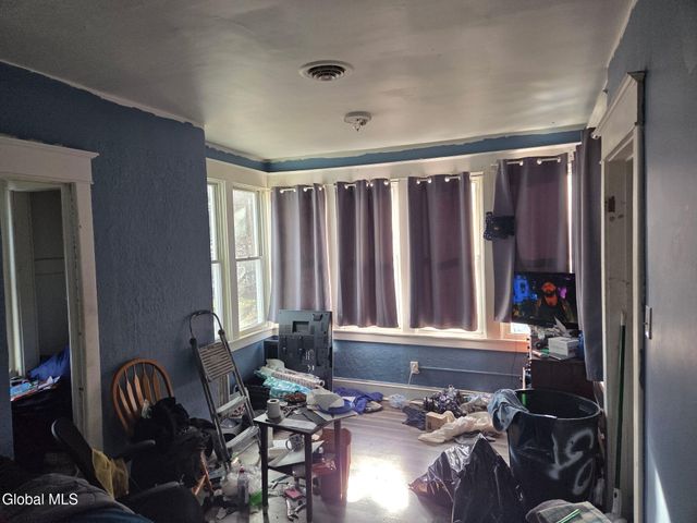 905 Mason Street, Schenectady, NY 12308