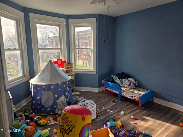 905 Mason Street, Schenectady, NY 12308