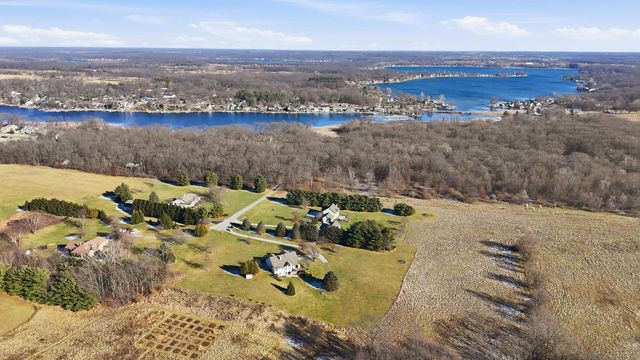 4537 W Black Oak Circle, Angola, IN 46703