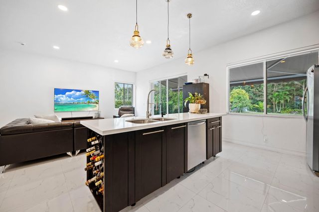 5320 SW 199th Avenue, Pembroke Pines, FL 33332