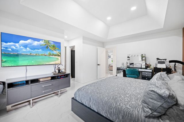 5320 SW 199th Avenue, Pembroke Pines, FL 33332