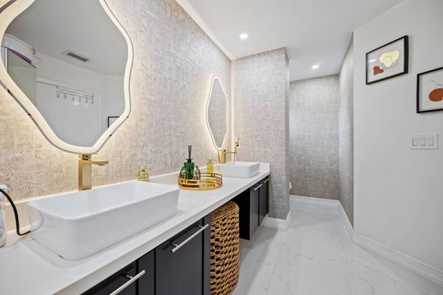 5320 SW 199th Avenue, Pembroke Pines, FL 33332