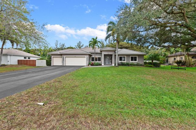 5320 SW 199th Avenue, Pembroke Pines, FL 33332