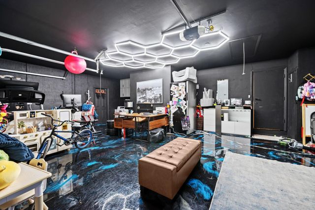 5320 SW 199th Avenue, Pembroke Pines, FL 33332