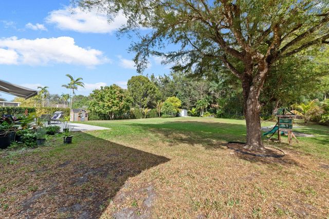 5320 SW 199th Avenue, Pembroke Pines, FL 33332