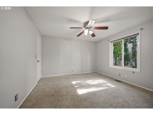 4725 Sw 207TH Ct, Beaverton, OR 97078