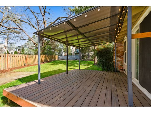 4725 Sw 207TH Ct, Beaverton, OR 97078