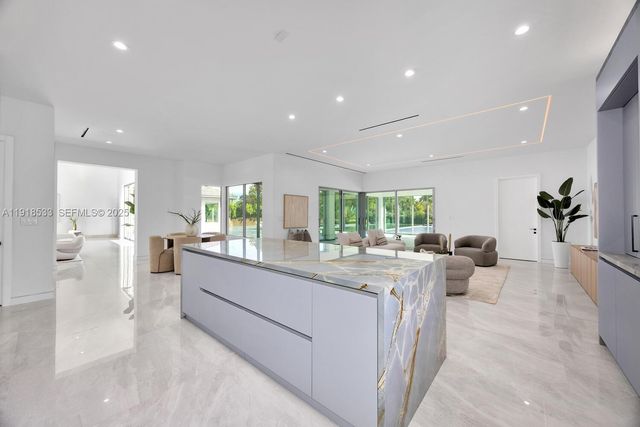 9790 SW 62nd St, Miami, FL 33173