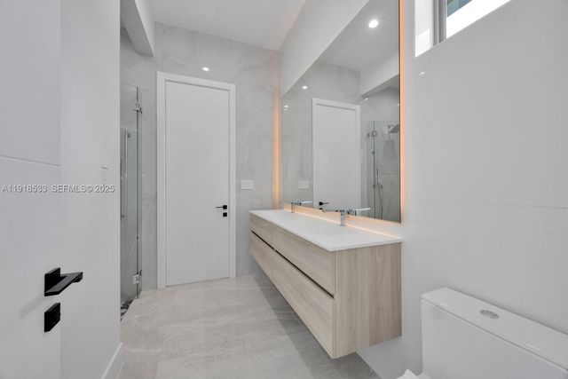 9790 SW 62nd St, Miami, FL 33173