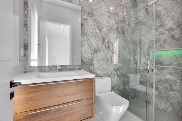 9790 SW 62nd St, Miami, FL 33173