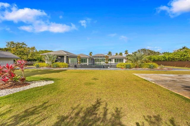 9790 SW 62nd St, Miami, FL 33173