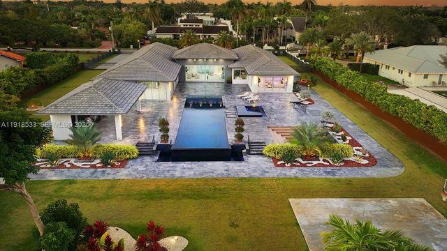 9790 SW 62nd St, Miami, FL 33173