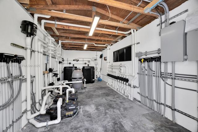 9790 SW 62nd St, Miami, FL 33173