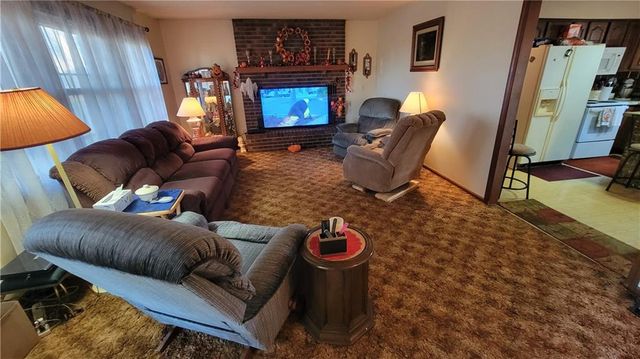 35333 W 287th Street, Paola, KS 66071