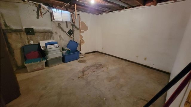 35333 W 287th Street, Paola, KS 66071