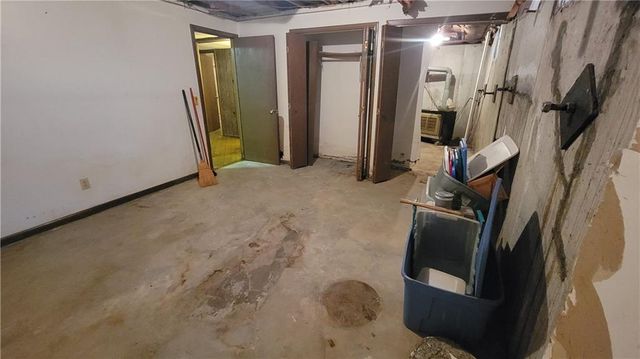 35333 W 287th Street, Paola, KS 66071