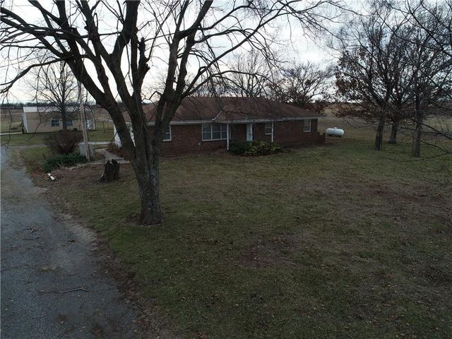 35333 W 287th Street, Paola, KS 66071