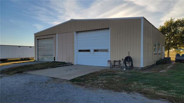 35333 W 287th Street, Paola, KS 66071