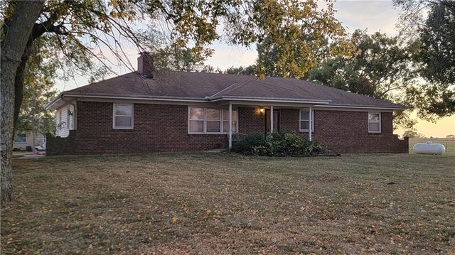35333 W 287th Street, Paola, KS 66071